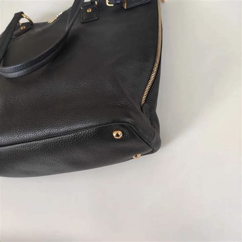 borse prada pelle nera con cerniere laterali|Borsa Shopping In Pelle Nero .